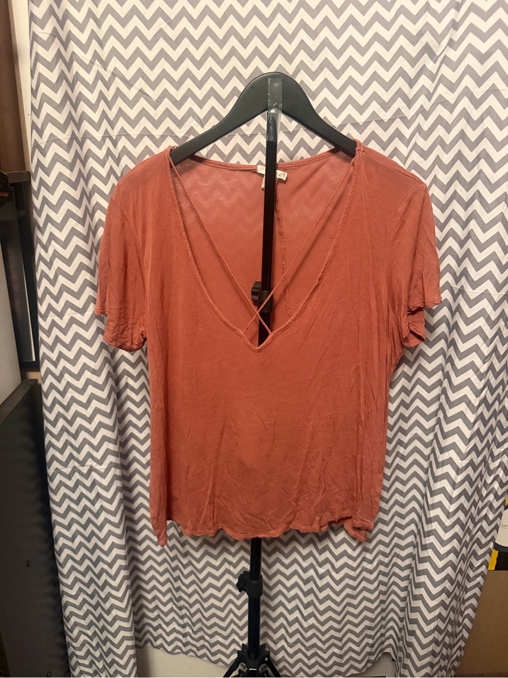 Bozzolo Rust Short Sleeve V-Neck Tee